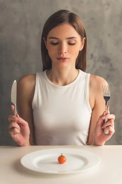 Fata ține dieta — Fotografie, imagine de stoc