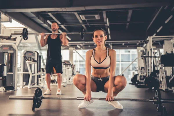 En el gimnasio — Foto de Stock