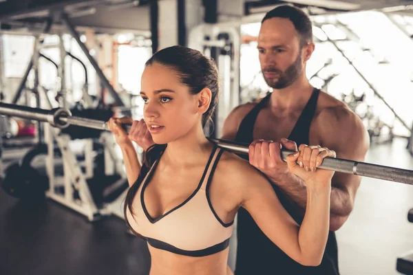 En el gimnasio — Foto de Stock