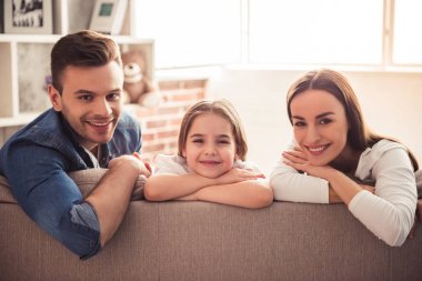 Mutlu genç aile