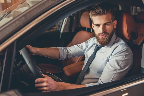 Visiting car dealership — Stock Photo, Image