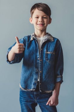 yakışıklı oğlan