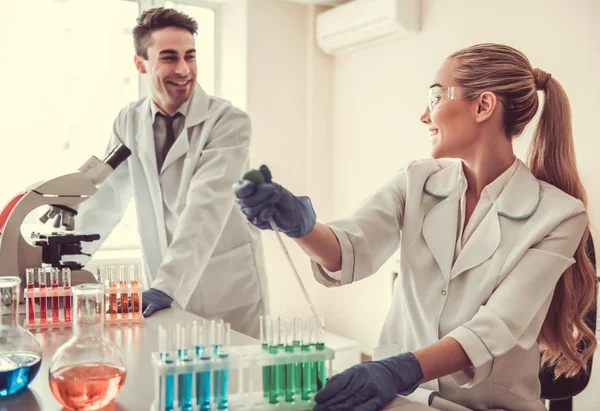 At the laboratory — Stock Photo, Image