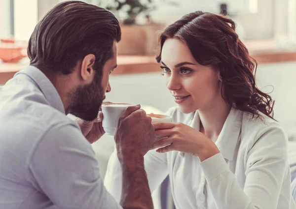 Couple in cafe — Stock Photo, Image