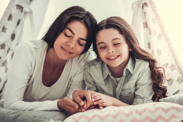 Maman et fille — Photo