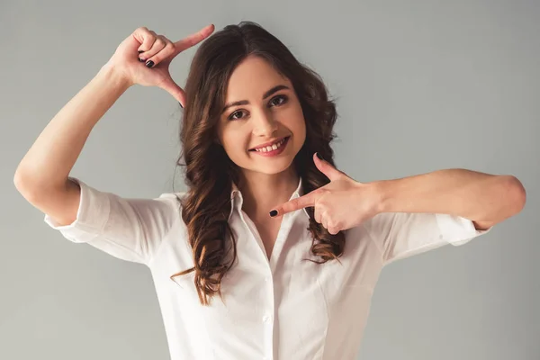 Beautiful young business woman — Stock Photo, Image