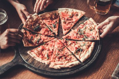 Pizzayı kapat.