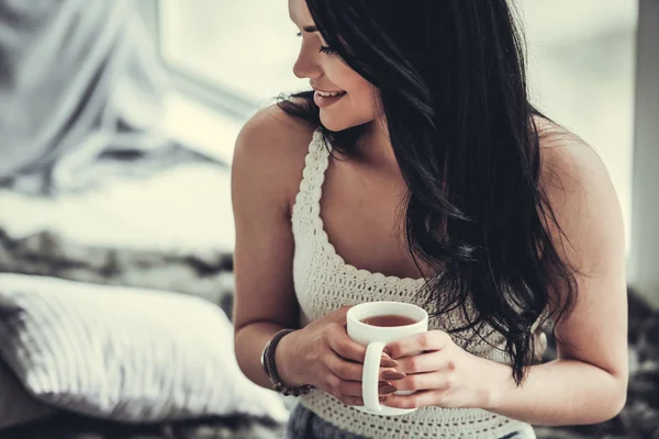 Beautiful girl at home — Stock Photo, Image