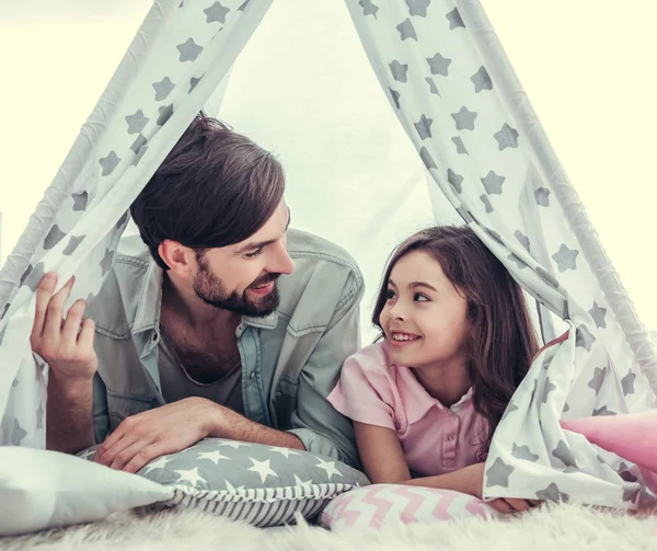 Pappa och dotter — Stockfoto