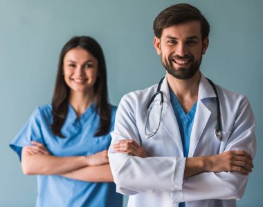 Güzel genç doktorlar