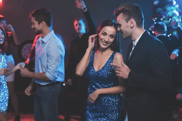 People Have Fun New Year Party Foreground Guy Girl Dancing — Stock Photo, Image