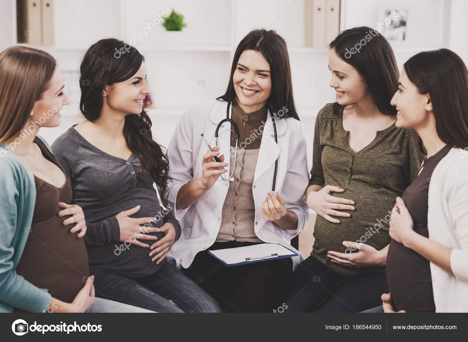 школа материнства. курсы для беременных при женской консультации. курсы для беременных при женской консультации. курсы подготовки к родам. школа для беременных.