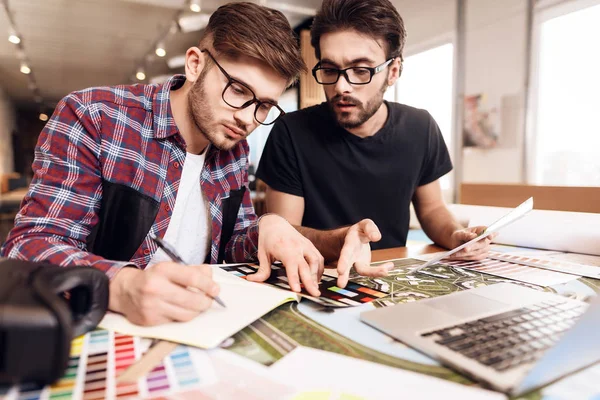 Two Freelancer Men Shirt Shirt Looking Color Swatches Laptop Desk — Stock Photo, Image