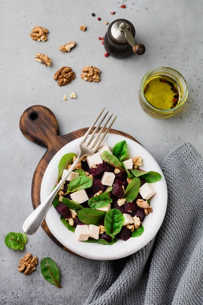 Barba Arugula Beterraba Queijo Ricota Salada Noz Com Azeite Prato — Fotografia de Stock