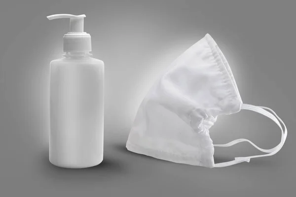 Koruyucu maske ve antiseptik. Covid19