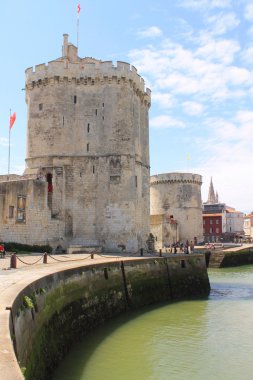 La Rochelle, Fransa 'nın Ortaçağ kuleleri