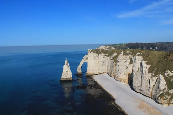 Etretat, turistické a zemědělství Normane francouzské město — Stock fotografie