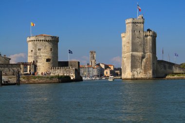 La Rochelle, Fransa 'nın Ortaçağ kuleleri