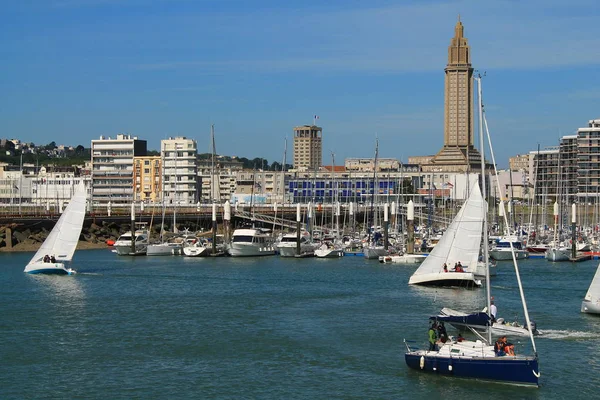 Marina le havre, den franska norman-staden — Stockfoto