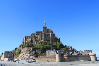 Le Mont-Saint-Michel, Fransız Normandy komün ada.