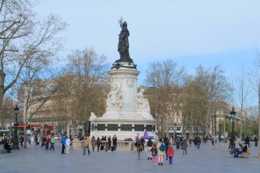 Cumhuriyet Meydanı Paris, Fransa
