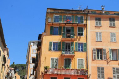 Binanın mimari tarzı