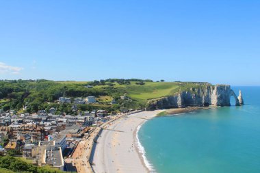 Uçurum ve plaj, Etretat, Fransa