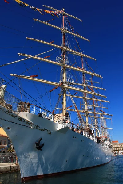 Sail boat in Ste, France — Stock Photo, Image