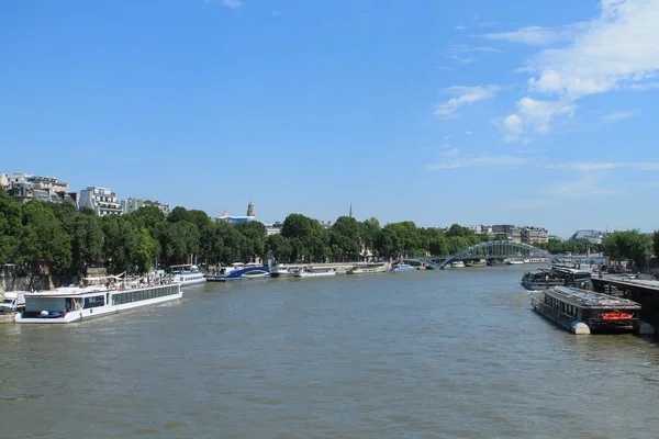 Paris, sermaye ve Fransa'nın en kalabalık şehir — Stok fotoğraf