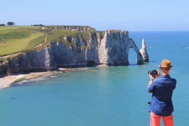 Uçurum ve plaj, Etretat, Fransa