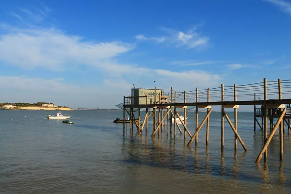 Cabine de Pêche et Carrelet près de La Rochelle — Photo