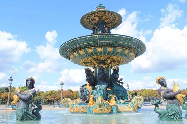 Local de Concorde grandes praças públicas em Paris — Fotografia de Stock