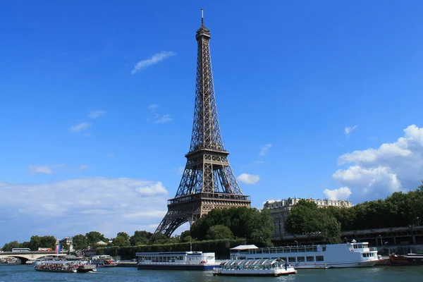 La Torre Eiffel en París, Francia —  Fotos de Stock