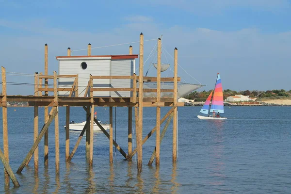 Cabine de Pêche et Carrelet près de La Rochelle — Photo