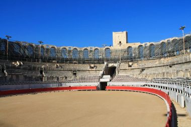 arles amfi