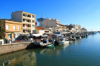 Palavas les flots, Montpellier güneyinde bir sahil beldesi
