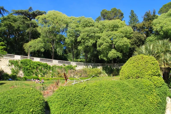 Jardín Fuentes Nimes Francia —  Fotos de Stock