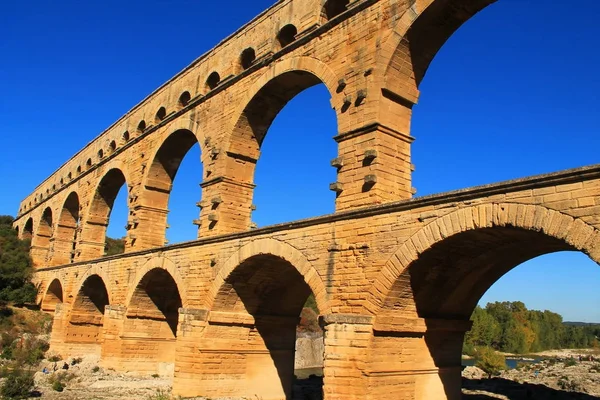 Pont Gard Starożytne Rzymskie Akwedukty Które Przecina Rzeka Gardon Południowej — Zdjęcie stockowe