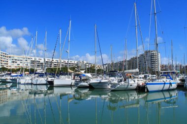 Carnon Plage, Montpellier güneyinde bir sahil beldesi 