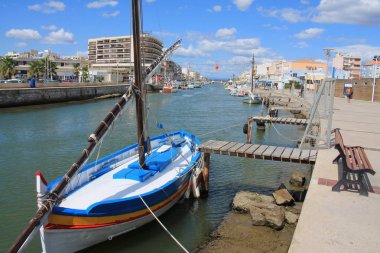 Palavas les flots, Montpellier güneyinde bir sahil beldesi