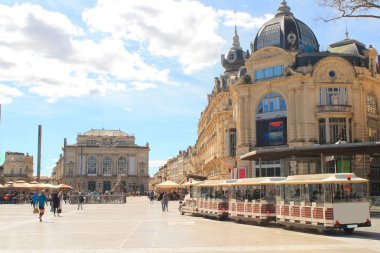 Komedi meydanda Montpellier, onun opera ve üç graces çeşme, Fransa