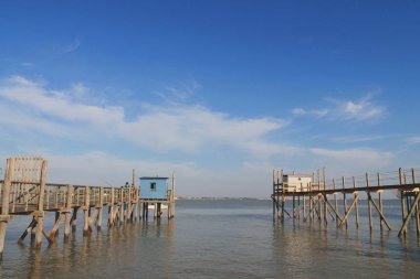 Fransa, La Rochelle yakınlarında Balıkçı Kabini ve Carrelet