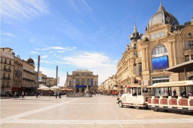 Montpellier, Fransa tarihi merkezi yerde komedi