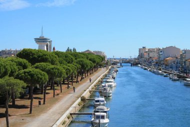 Palavas les flots, Montpellier güneyinde bir sahil beldesi