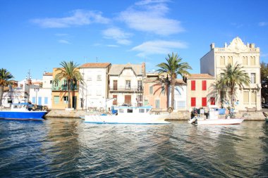 Aigues Mortes, Camargue, Fransa şaşırtıcı ve ünlü ortaçağ şehir surları