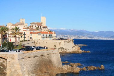 Eski müstahkem Antibes şehir ve ünlü Picasso Müzesi, French Riviera, Fransa