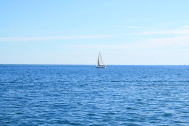 Yelkende Akdeniz deniz, Fransa
