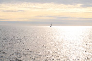 Yelkende Akdeniz deniz, Fransa