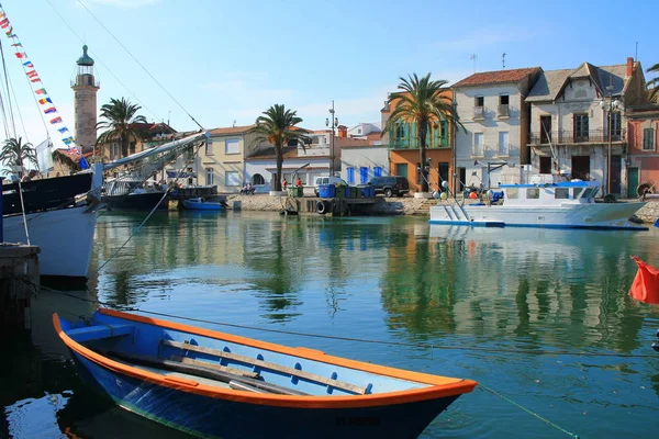 Balık tutma Grau bağlantı noktası du roi, occitanie bölge Fransa'nın kıyısında bir sahil beldesi