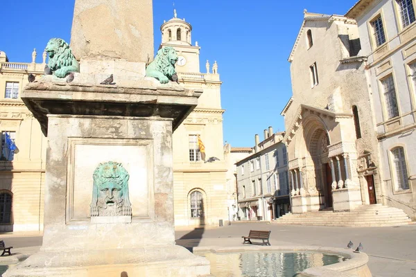 Plac Republiki Zabytkowego Centrum Umieścić Sercu Arles Francja — Zdjęcie stockowe